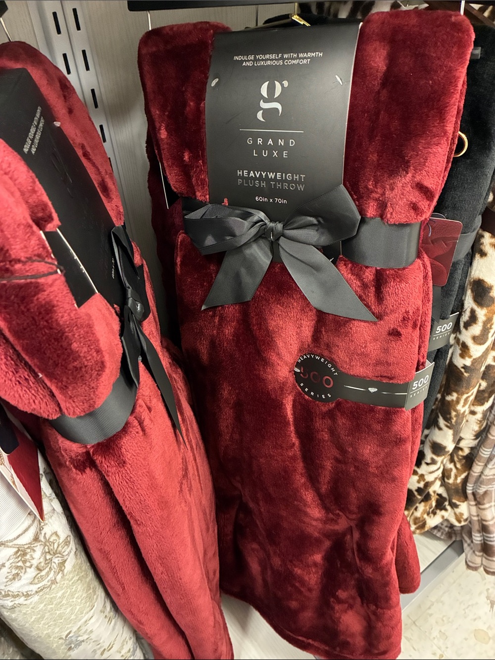 Heavyweight Plush Throw in Burgundy Red
